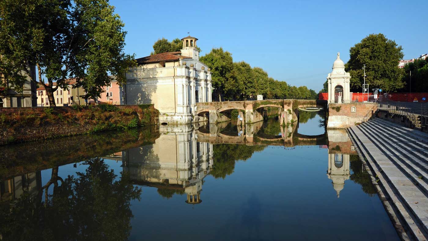 What to visit in Venice and Padua with Delta Tour Tourist Navigation the Carnival of Venice, the Riviera del Brenta and the Venetian Villas